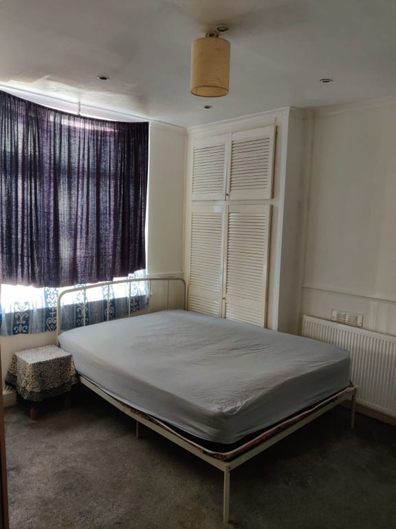 Property photo 1 of 3