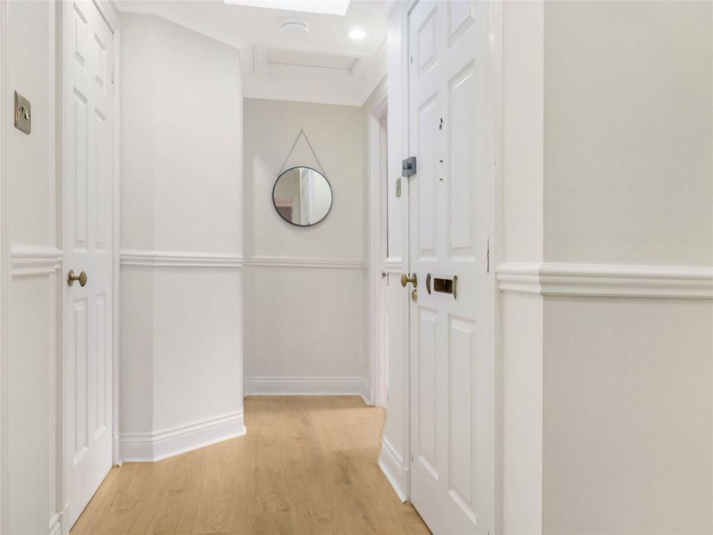 Property photo 2 of 14 Picture No. 02