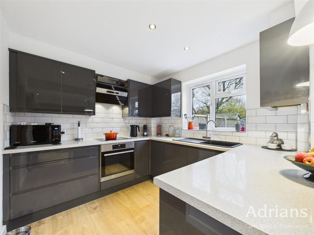 Property photo 2 of 22