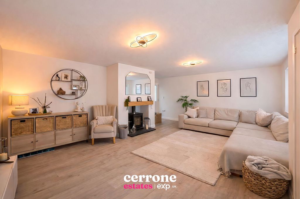 Property photo 3 of 24