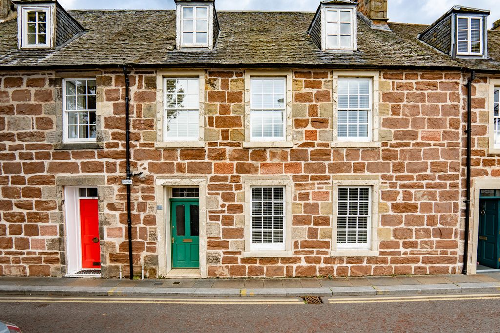 Property photo 1 of 48