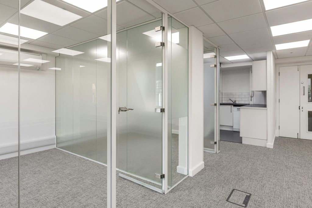 Property photo 2 of 10 Jbp_Lre_CH19Bs_High_010.Jpg