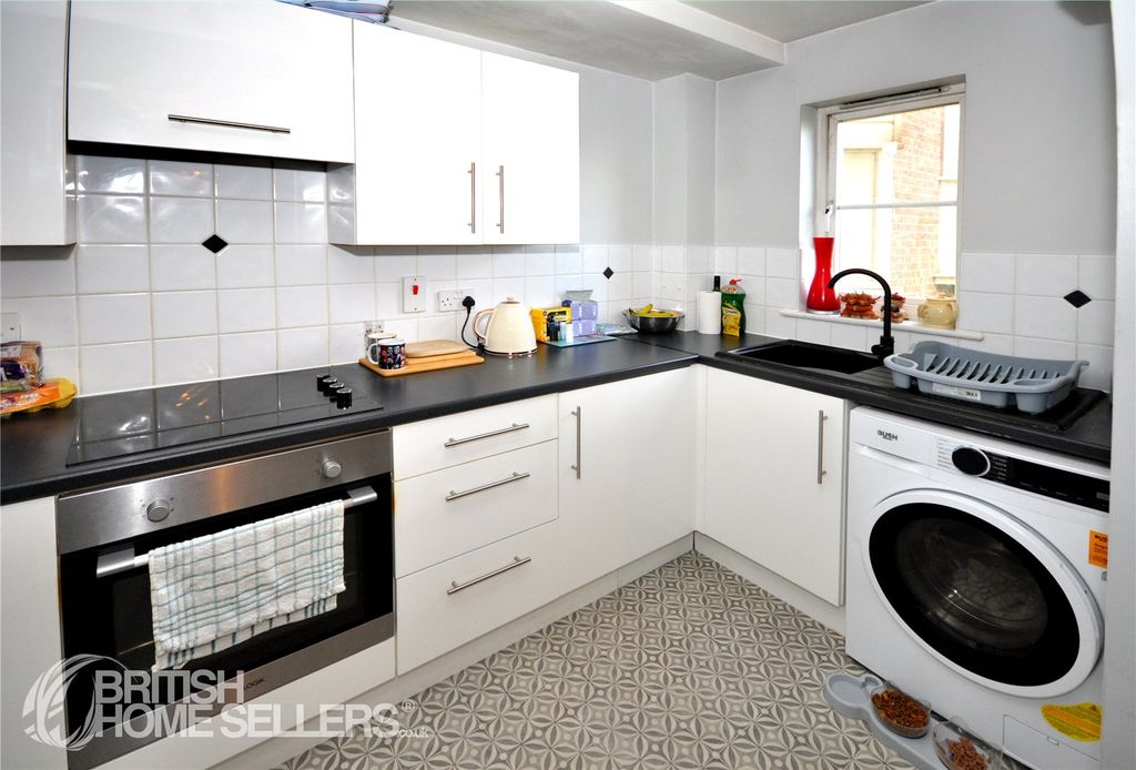 Property photo 2 of 14 Picture No. 03