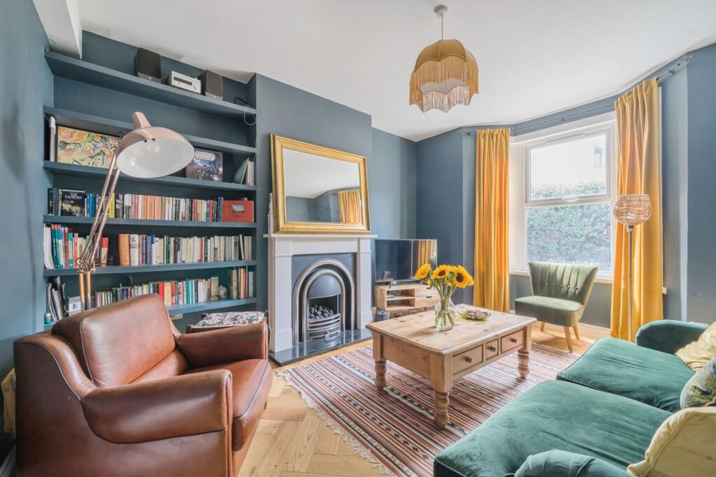 Property photo 3 of 12