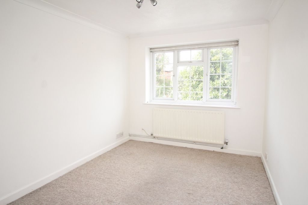 Property photo 2 of 6 Main Page