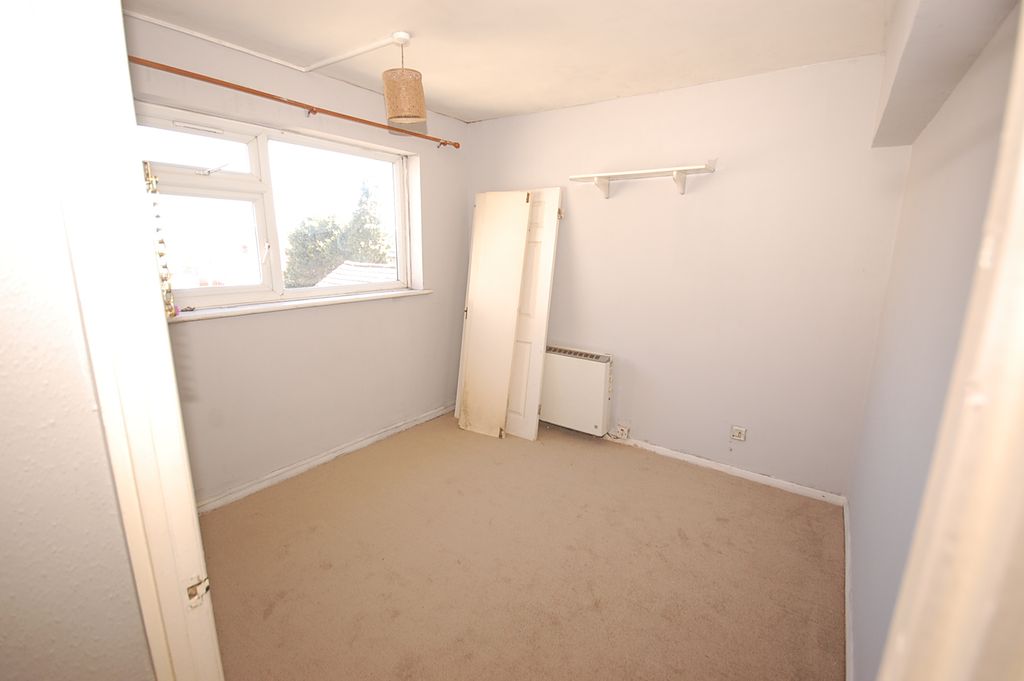 Property photo 3 of 7 Bedroom 2