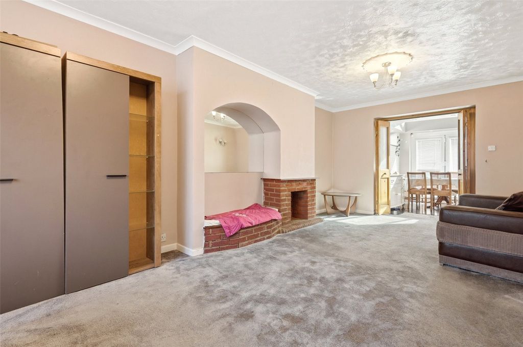 Additional image 8 of 2 bed detached house to rentJoan Road, Dagenham RM8