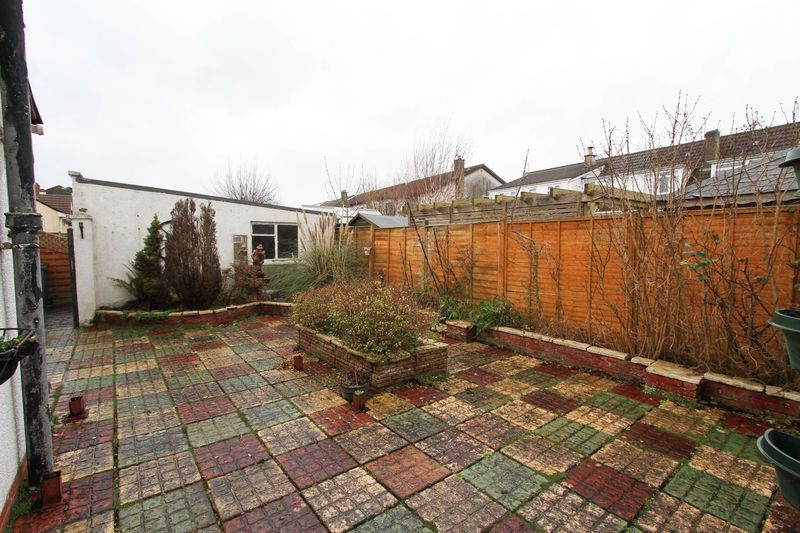 Property photo 3 of 16 Garden