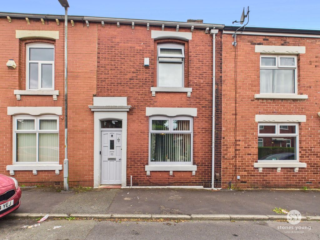 Property photo 1 of 16