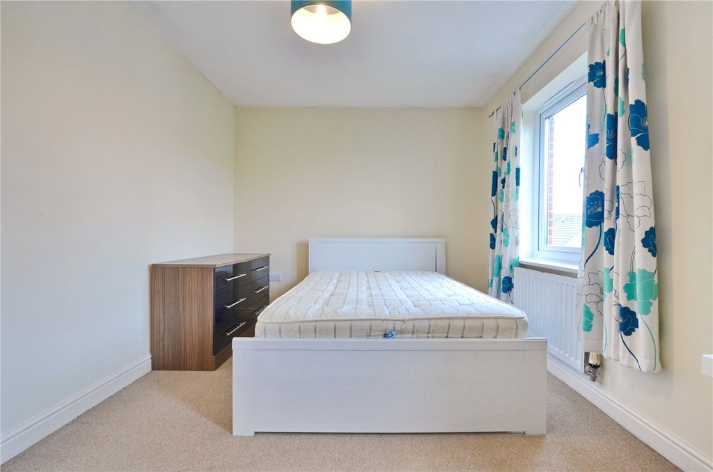 Property photo 2 of 7 Picture No. 06