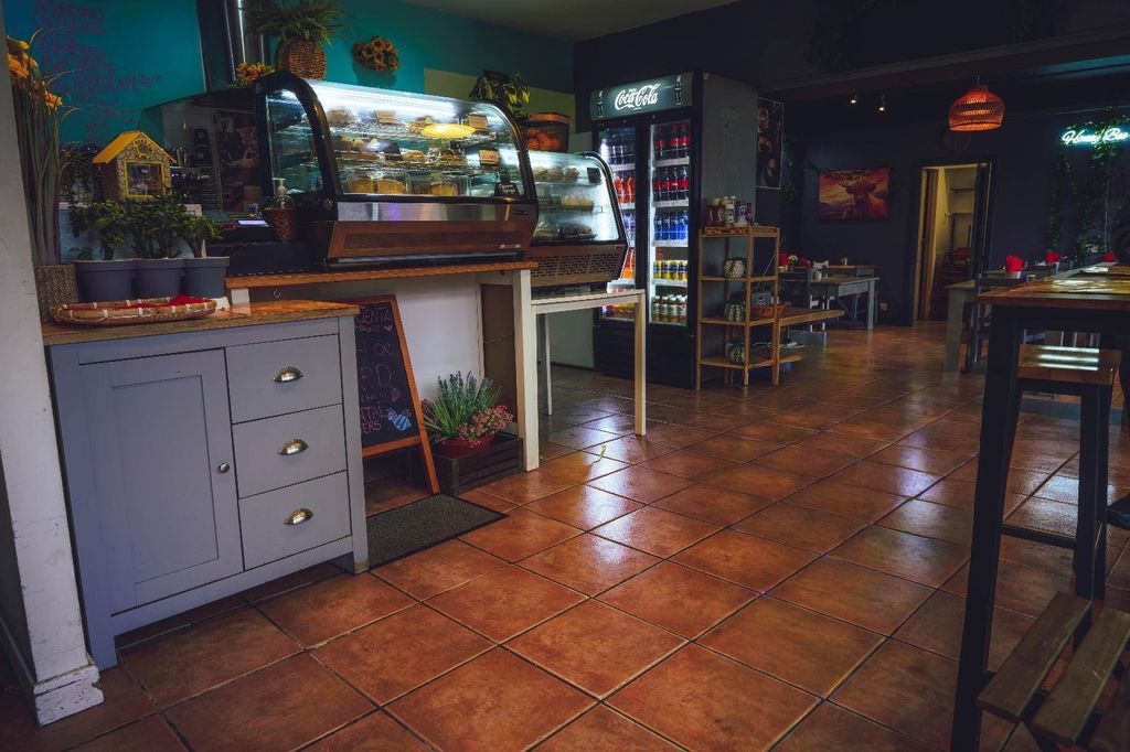 Property photo 3 of 5