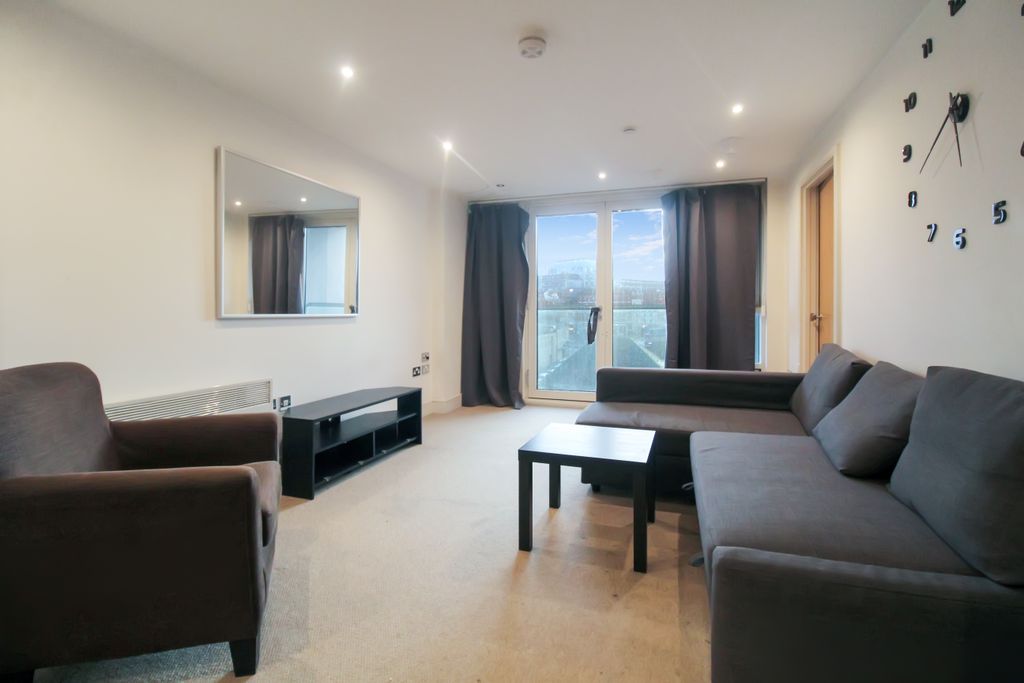 Property photo 2 of 12