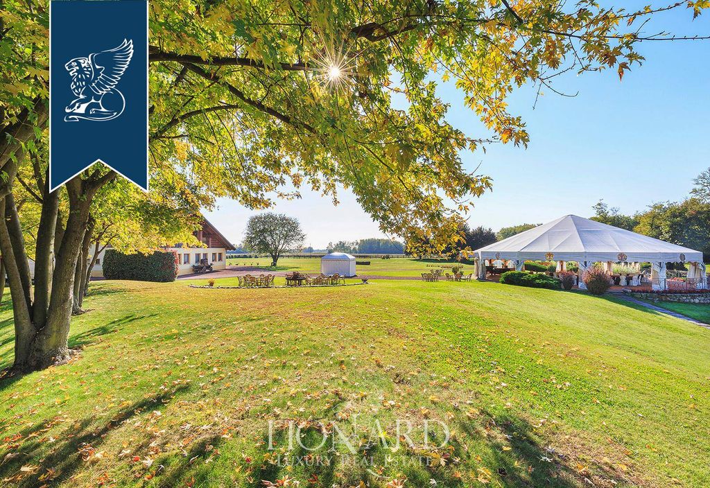 Property photo 2 of 56 Ref. 6381