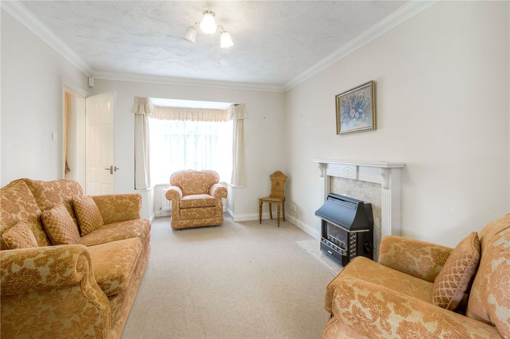 Property photo 3 of 15 Picture No. 04