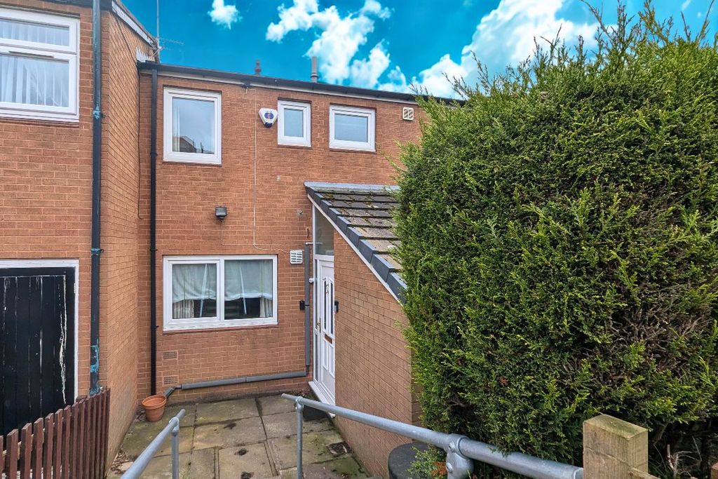 Property photo 1 of 18