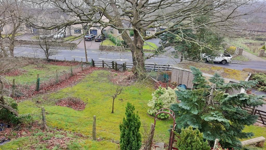 Property photo 3 of 16 Gardens