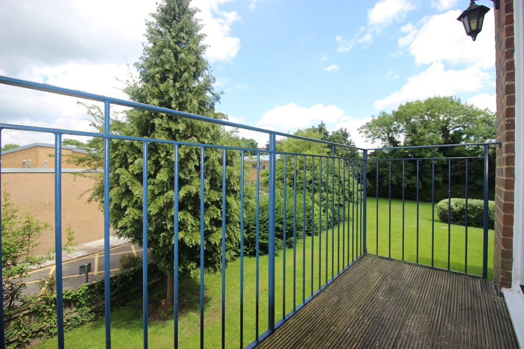 Property photo 3 of 9 Balcony 