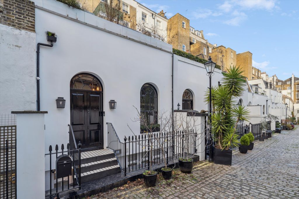 Property photo 3 of 26 Image