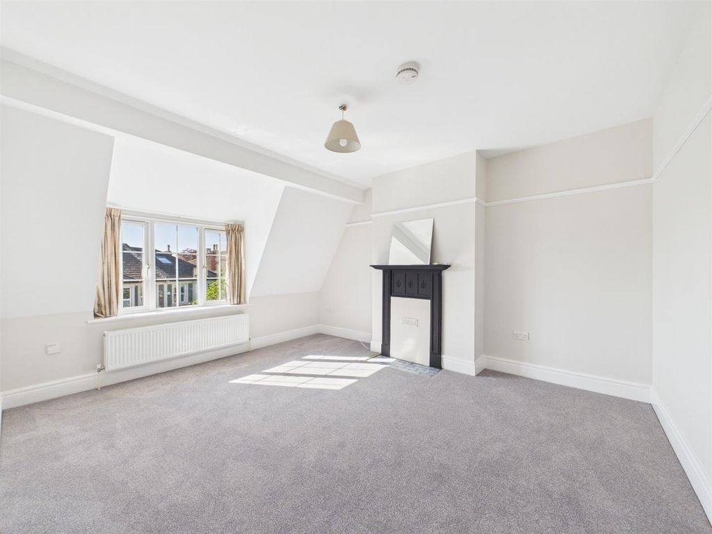 Property photo 1 of 9 11.Jpg