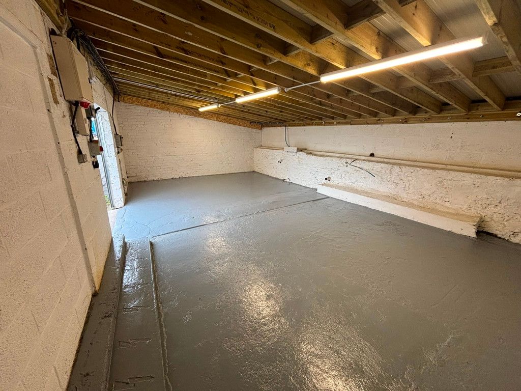 Property photo 3 of 4 Photo 23