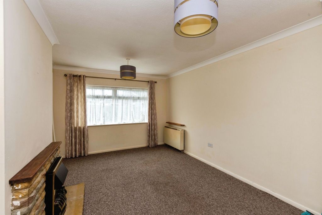 Property photo 3 of 16