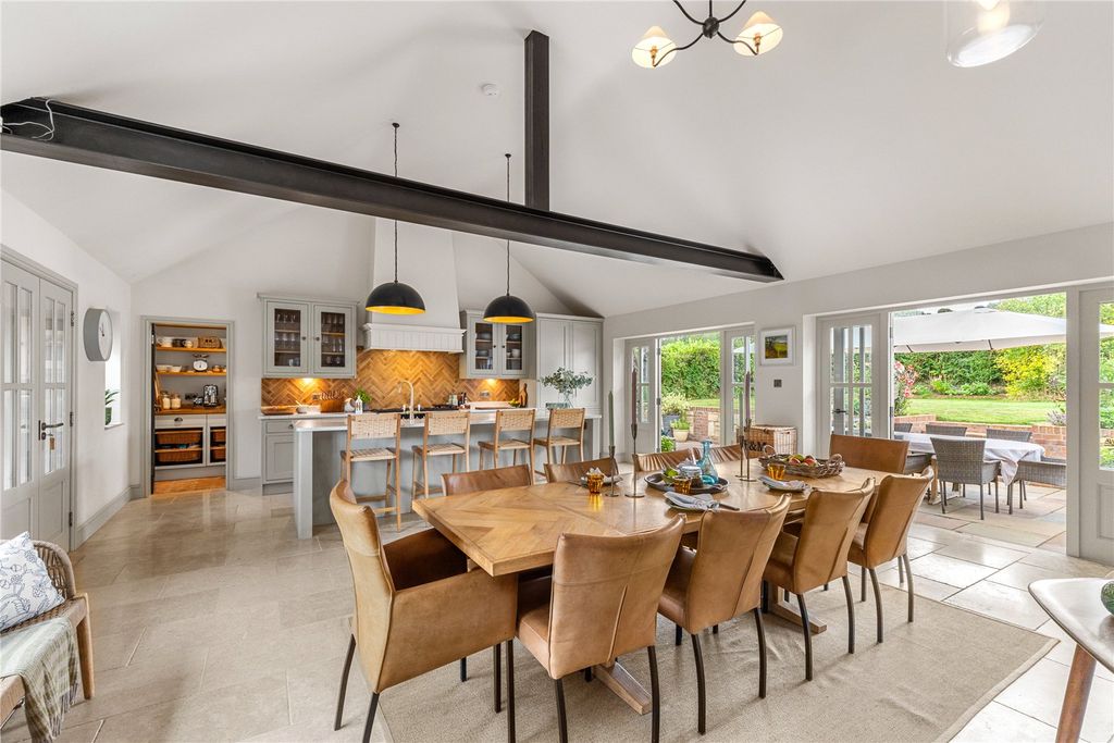 Property photo 2 of 31 Dining Room