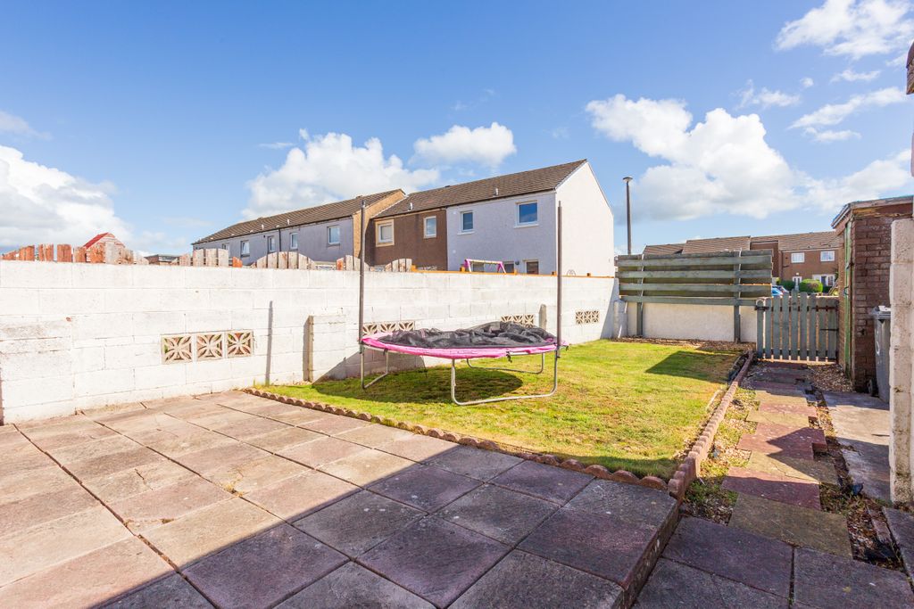 Property photo 2 of 36 Rear Garden