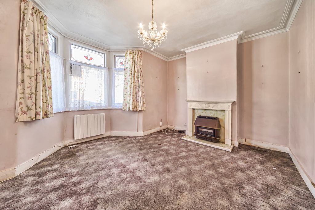 Property photo 2 of 7 Picture No. 01