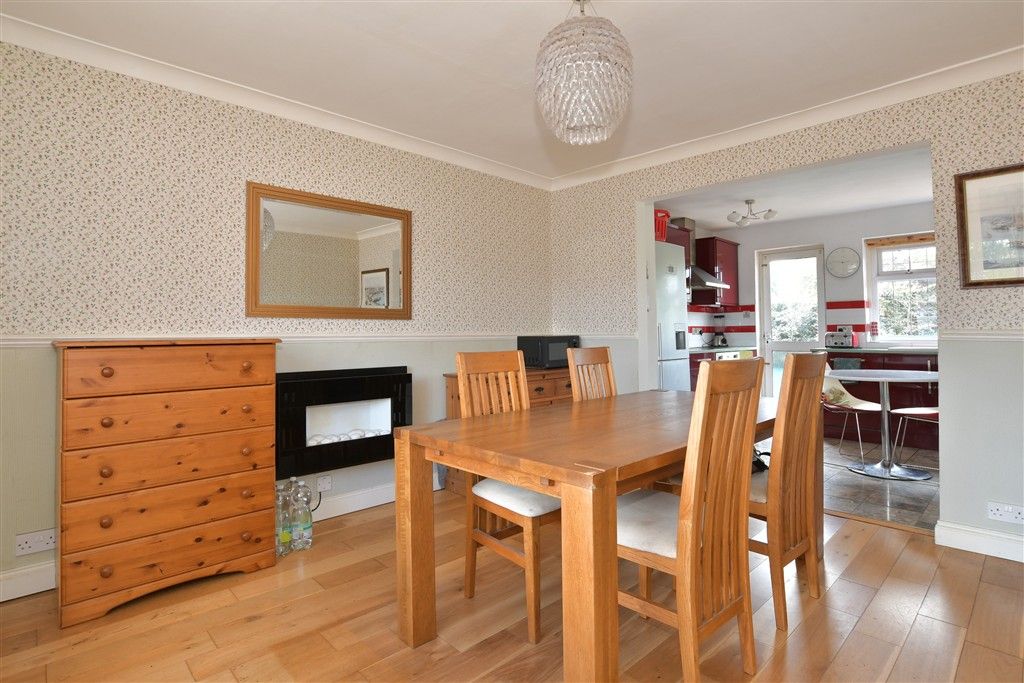 Property photo 3 of 10 Dining Area