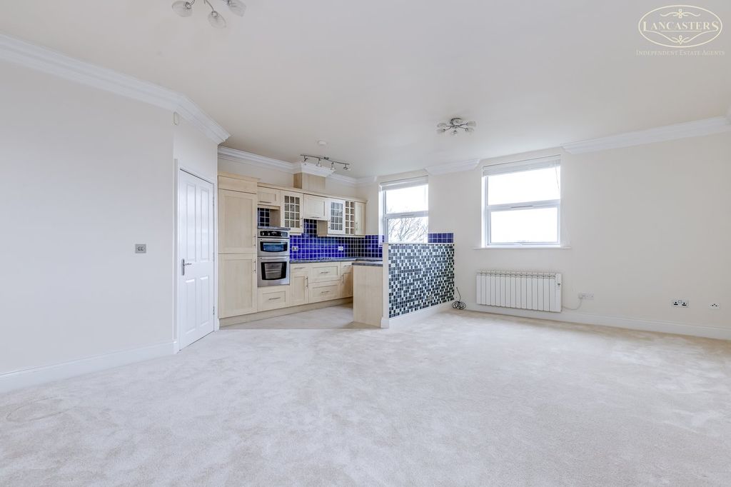 Property photo 2 of 19 Kitchen Lounge Dining Room