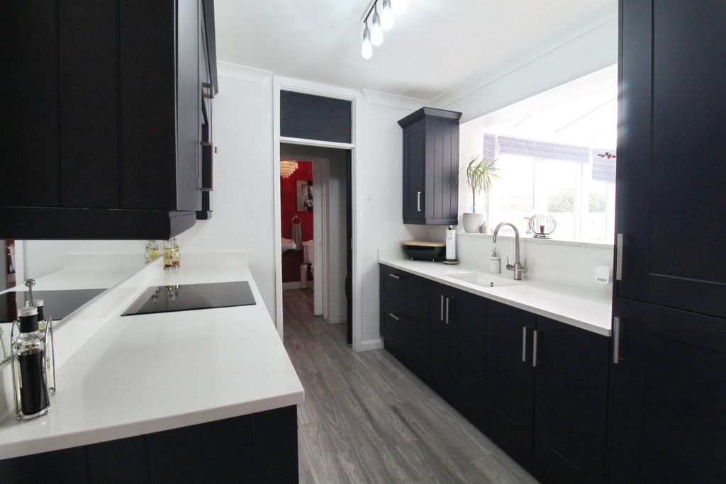 Property photo 1 of 26 Kitchen