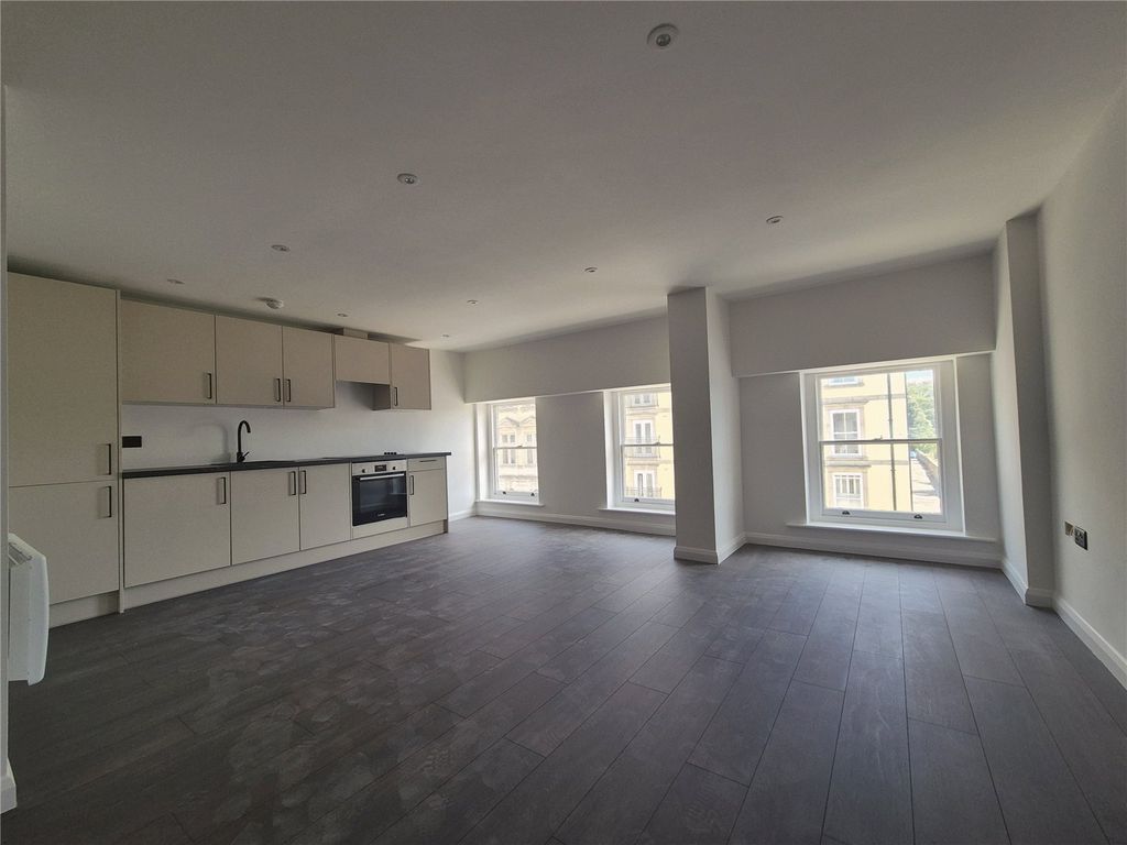 Property photo 1 of 6 Picture No. 04