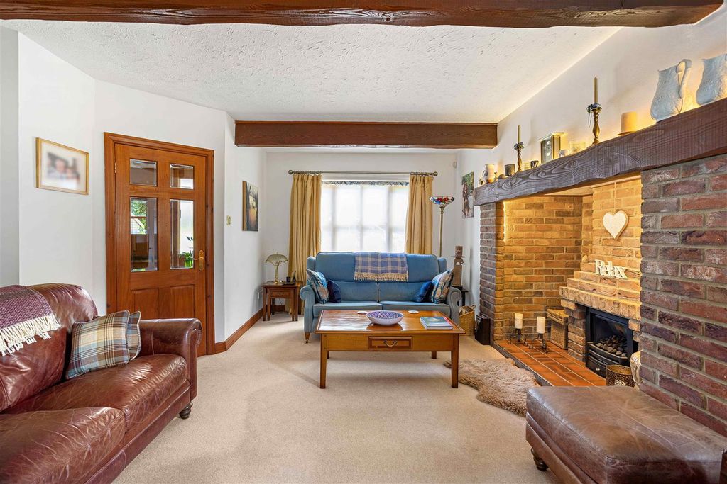 Property photo 3 of 14