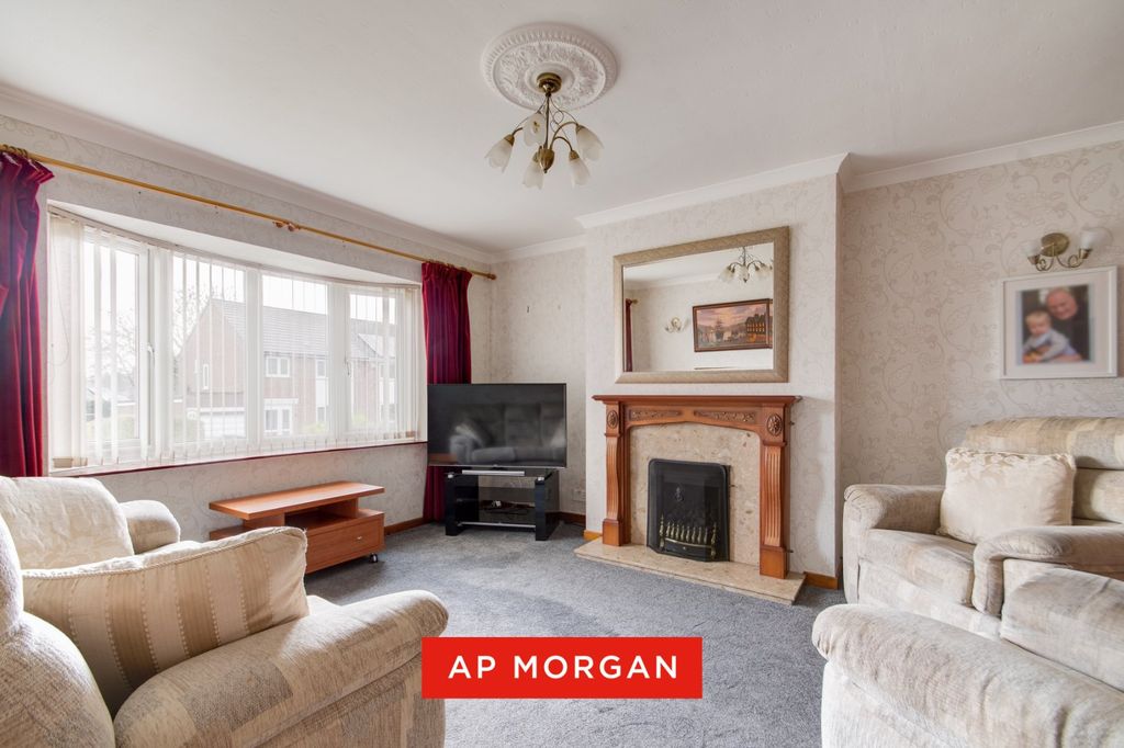 Property photo 2 of 21 Picture No. 14