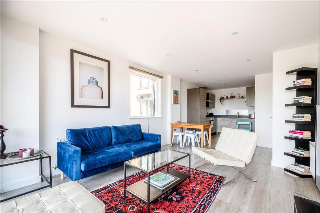 Property photo 3 of 10