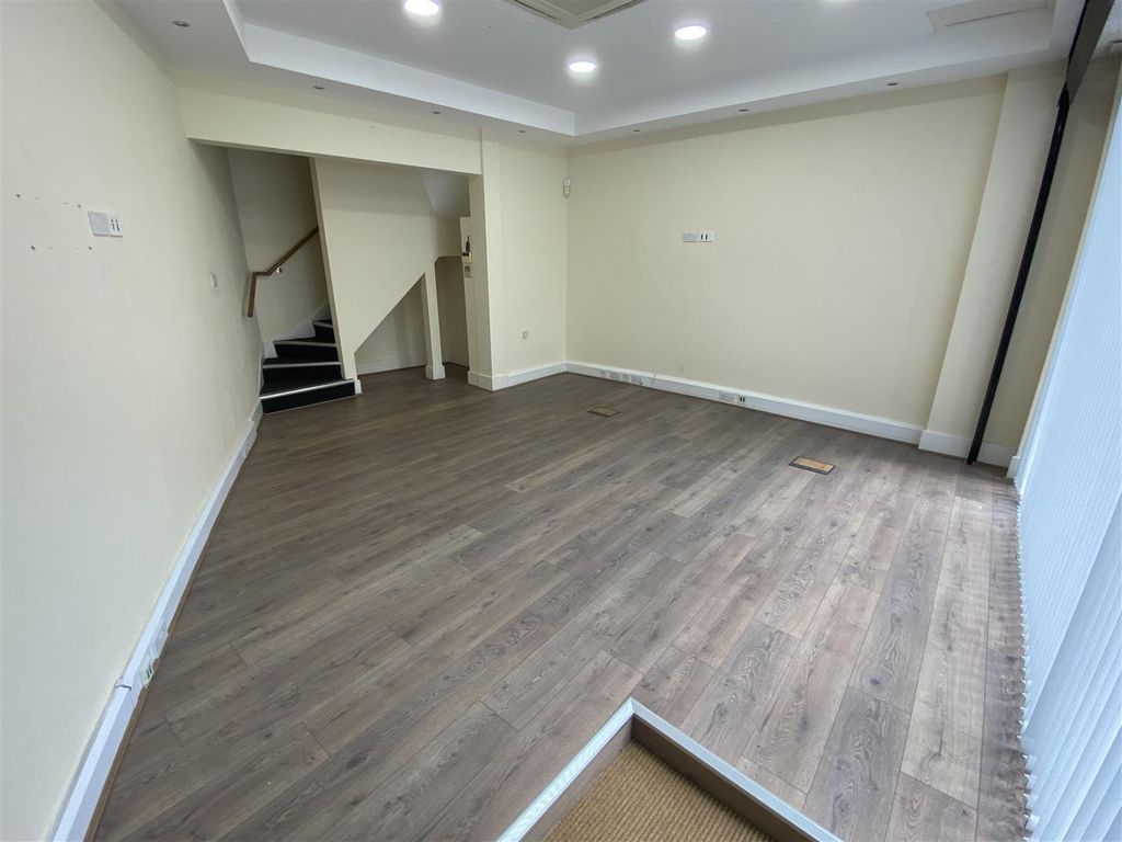 Property photo 3 of 9 Img_4982.Jpg