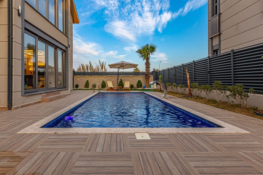 Property photo 3 of 20 Deluxe Golf Villa With A Private Pool For Sale In Belek - Private Swimming Pool And Terraces