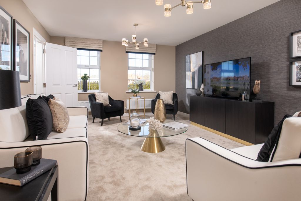 Property photo 3 of 10 Inside View 4 Bedroom Chelworth Lounge