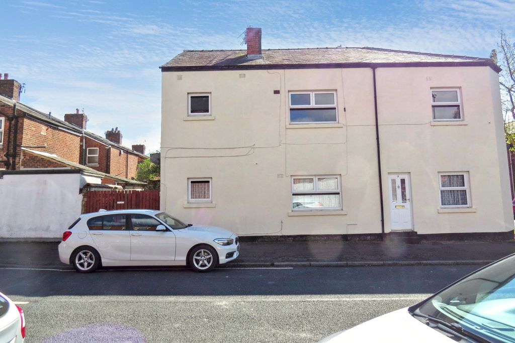 Property photo 1 of 17 1 Eldon Street, Preston, Lancashire, Pr1 7yd