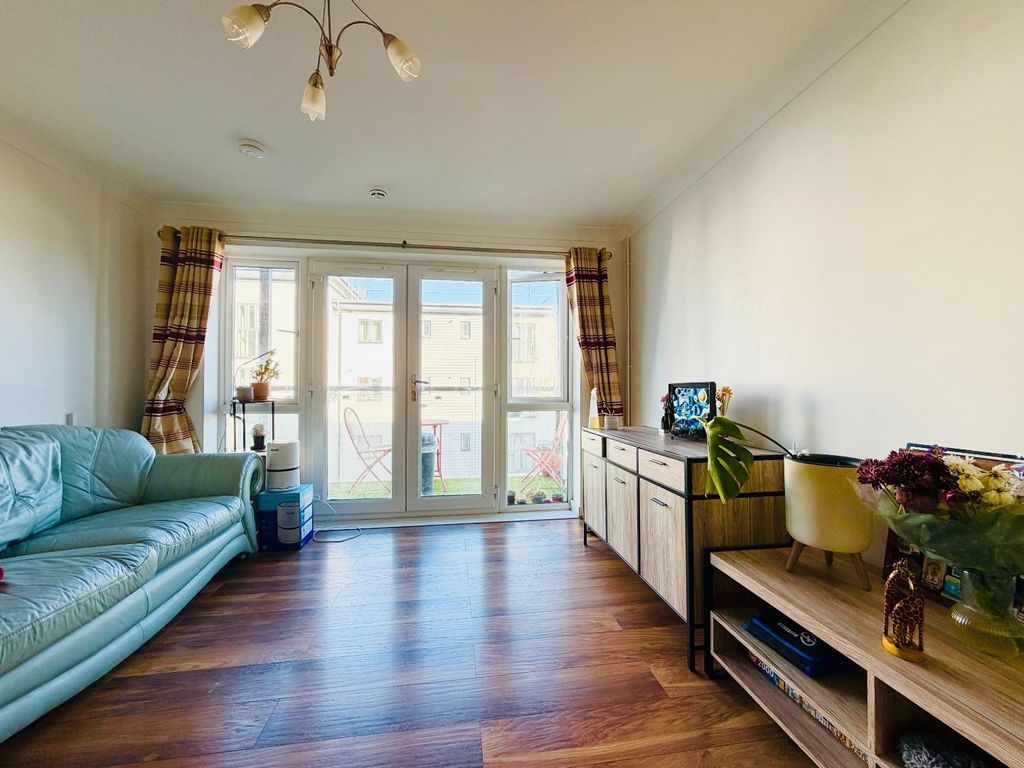 Property photo 3 of 12 Img_9060.Jpg