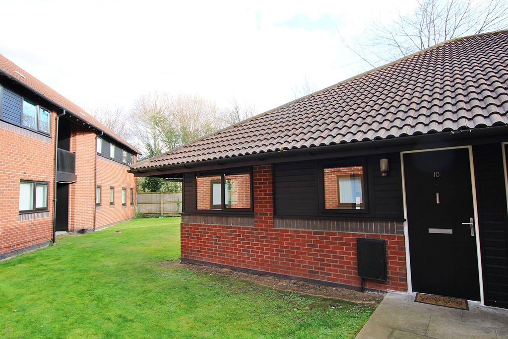 Property photo 1 of 11