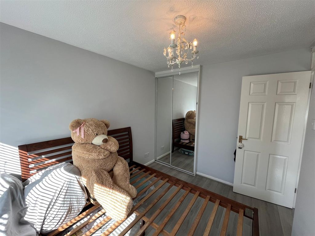 Additional image 12 of 3 bed semi-detached house to rentFenners, Weston-Super-Mare BS22