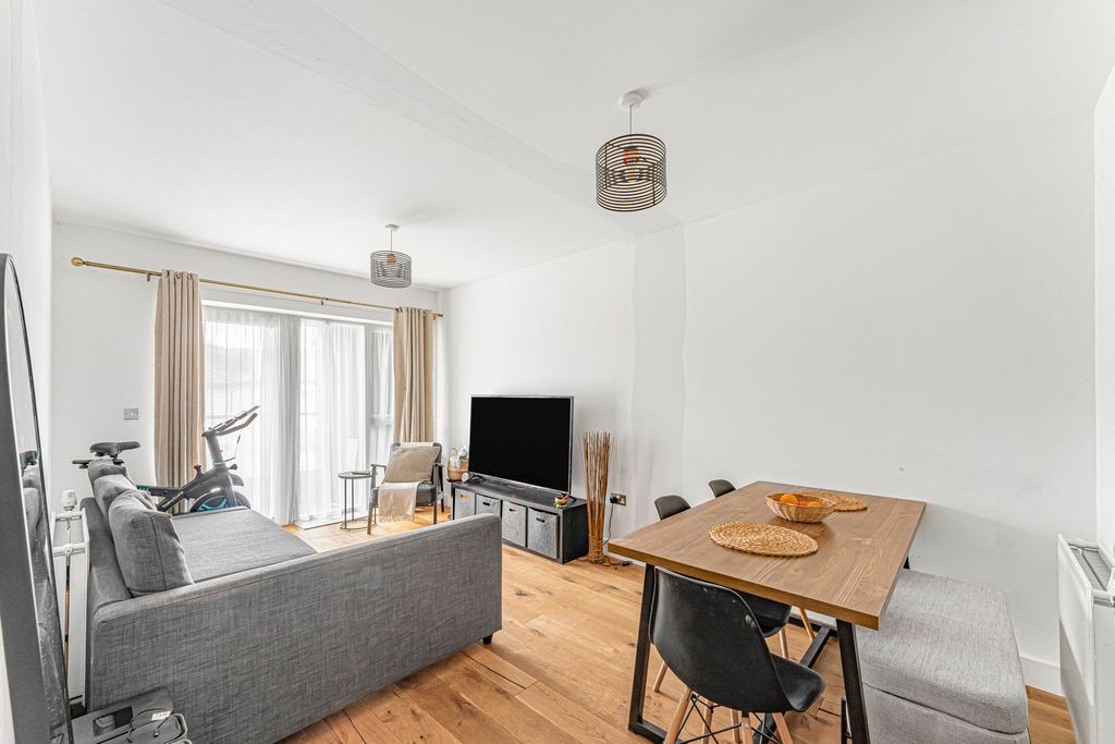 Property photo 1 of 16 Reception Room