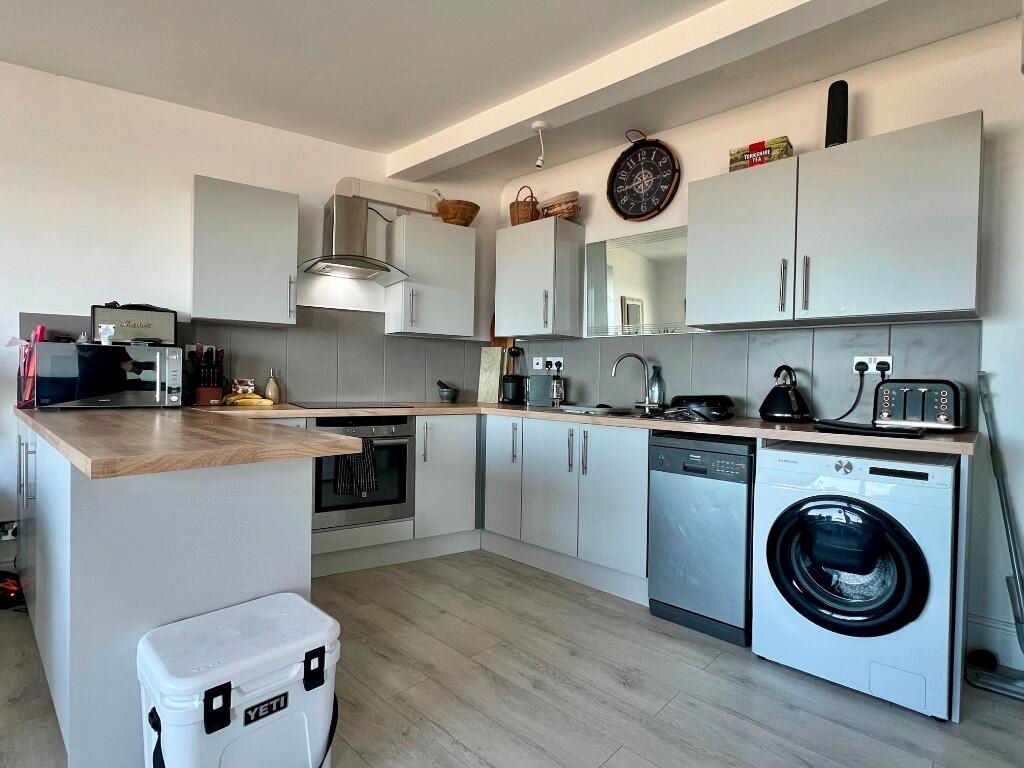 Additional image 10 of 3 bed flat for saleApartment 2, 1 Beach Terrace, Rhosneigr, Gwynedd LL64