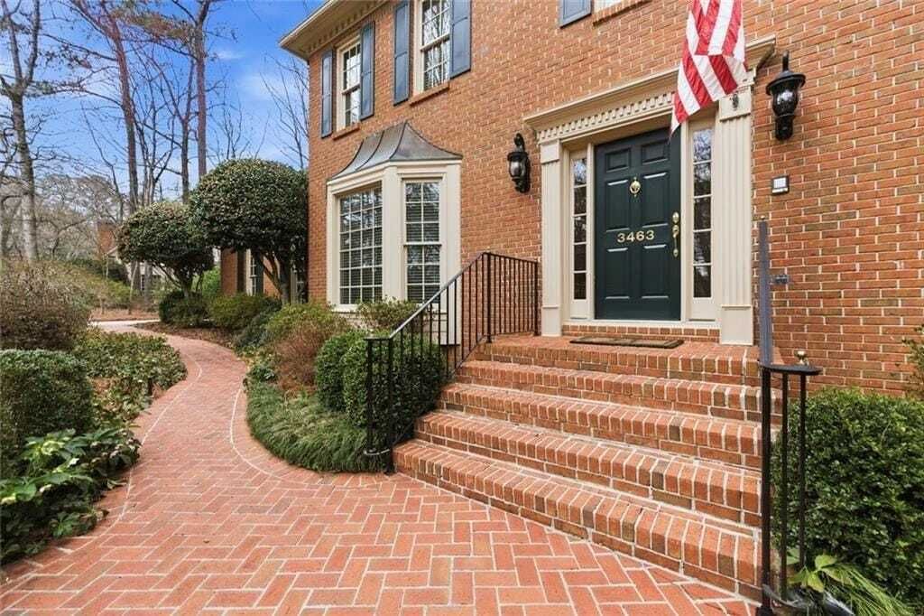 Property photo 1 of 31