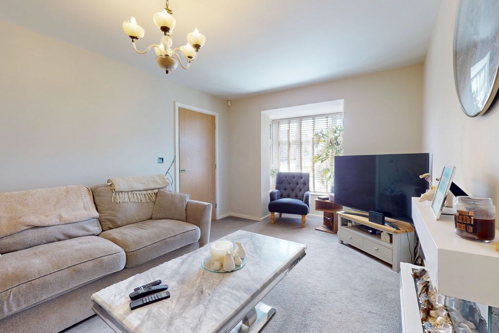 Property photo 3 of 23 5066243