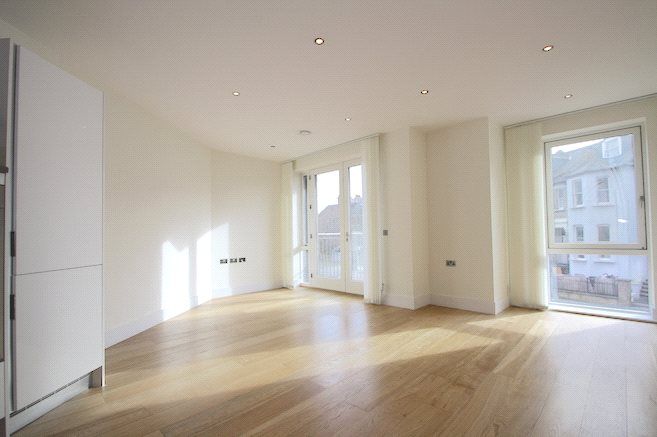 Property photo 1 of 11 Picture No. 23