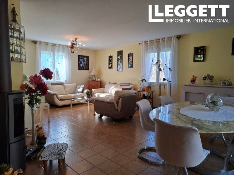 Property photo 3 of 10