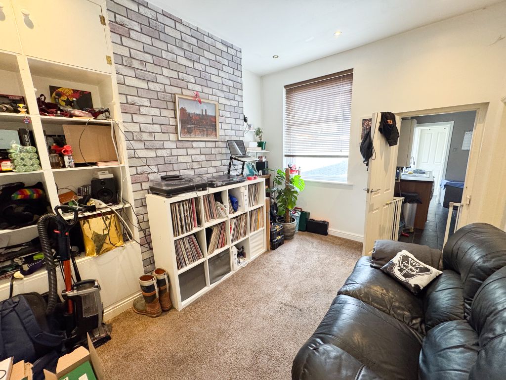 Property photo 3 of 11 Img_7098