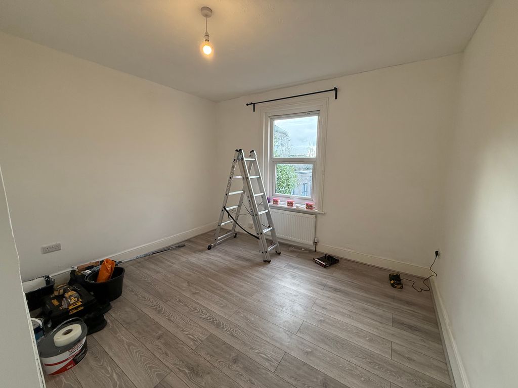 Property photo 2 of 4 Img_2853